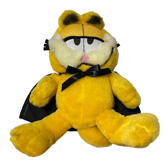 Vintage Garfield with Black Cape Plush - Picture 1 of 8